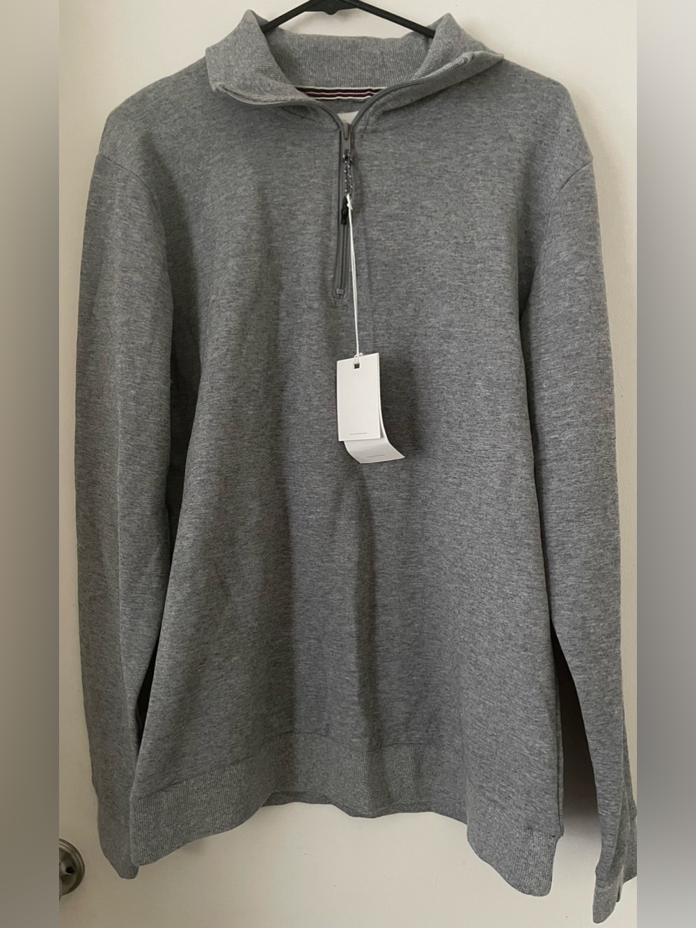 Craft+Flow Men's Gray Quarter-Zip Hooded Sweater